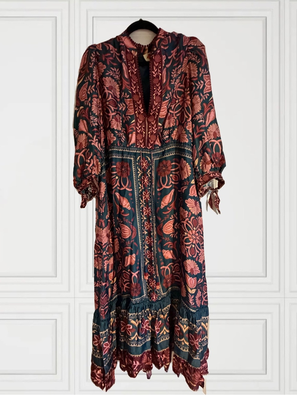 šFarm Rio XL Seashell Tapestry Printed 3/4-Sleeve Maxi Dress - Picture 4 of 9
